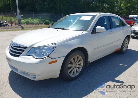 2010 Chrysler Sebring Limited z USA, uszkodzony, nr VIN 1C3CC5FD9AN199621